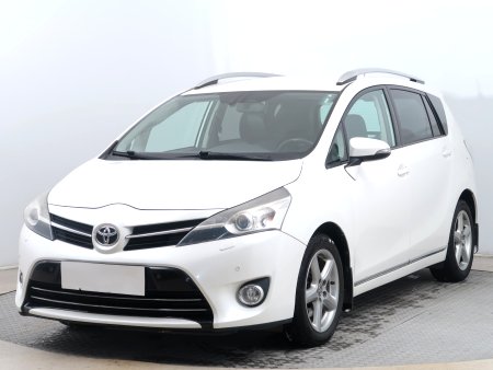 Toyota Verso, 2013 - pohled č. 3