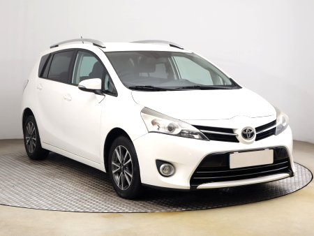 Toyota Verso, 2015