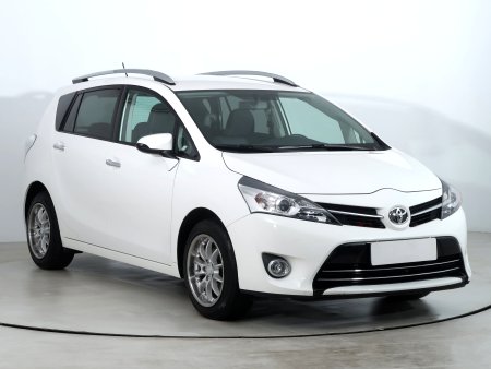 Toyota Verso, 2013
