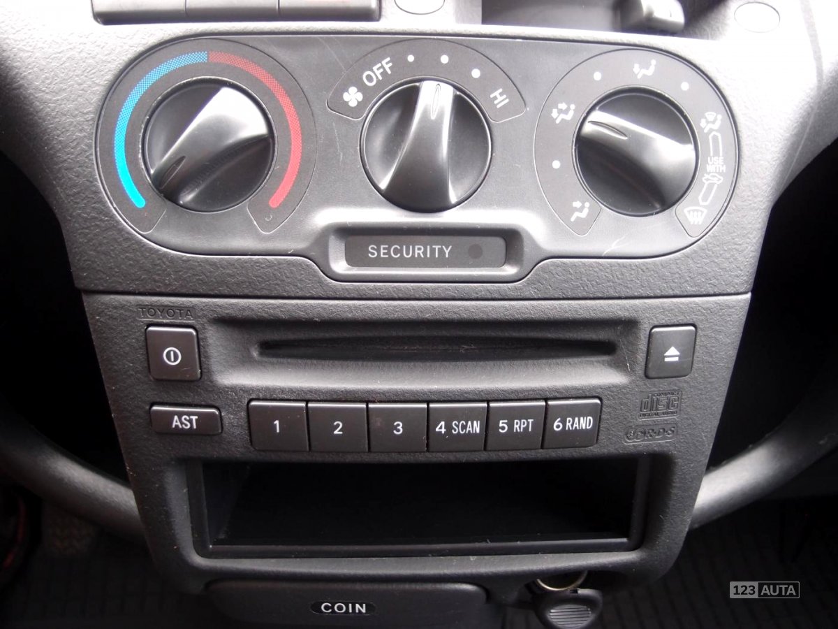 Toyota Yaris, 2004 - pohled č. 17