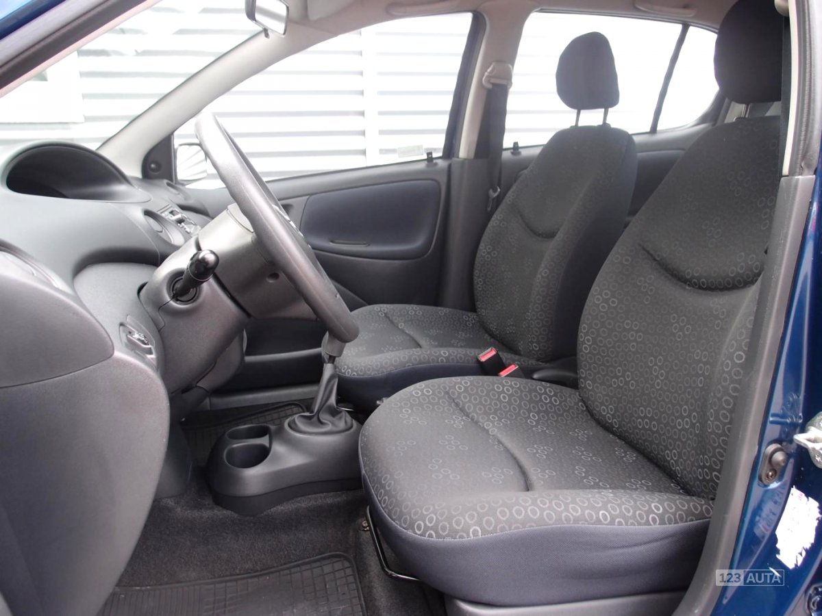 Toyota Yaris, 2004 - pohled č. 9