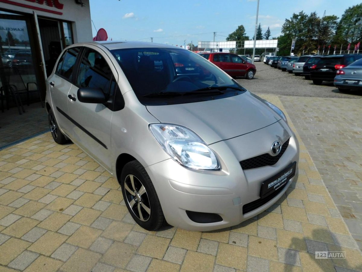 Toyota Yaris, 2009 - pohled č. 2