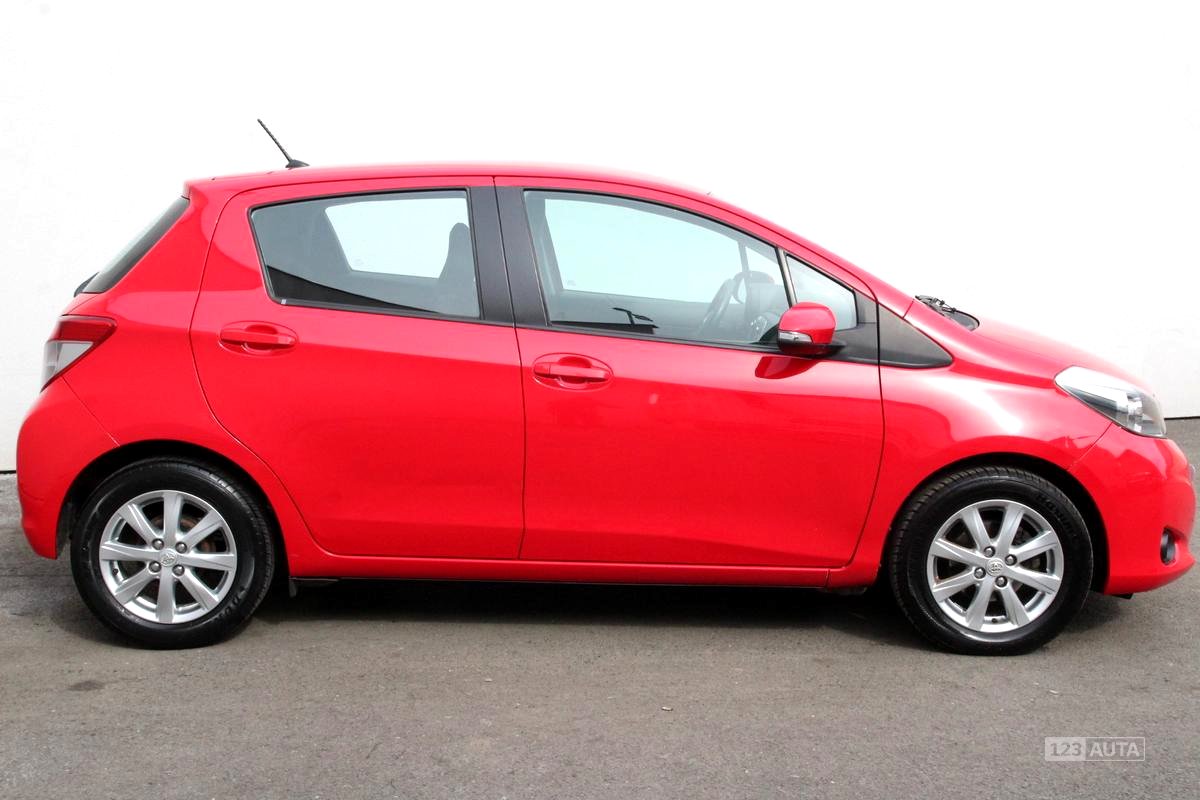 Toyota Yaris, 2012 - pohled č. 4