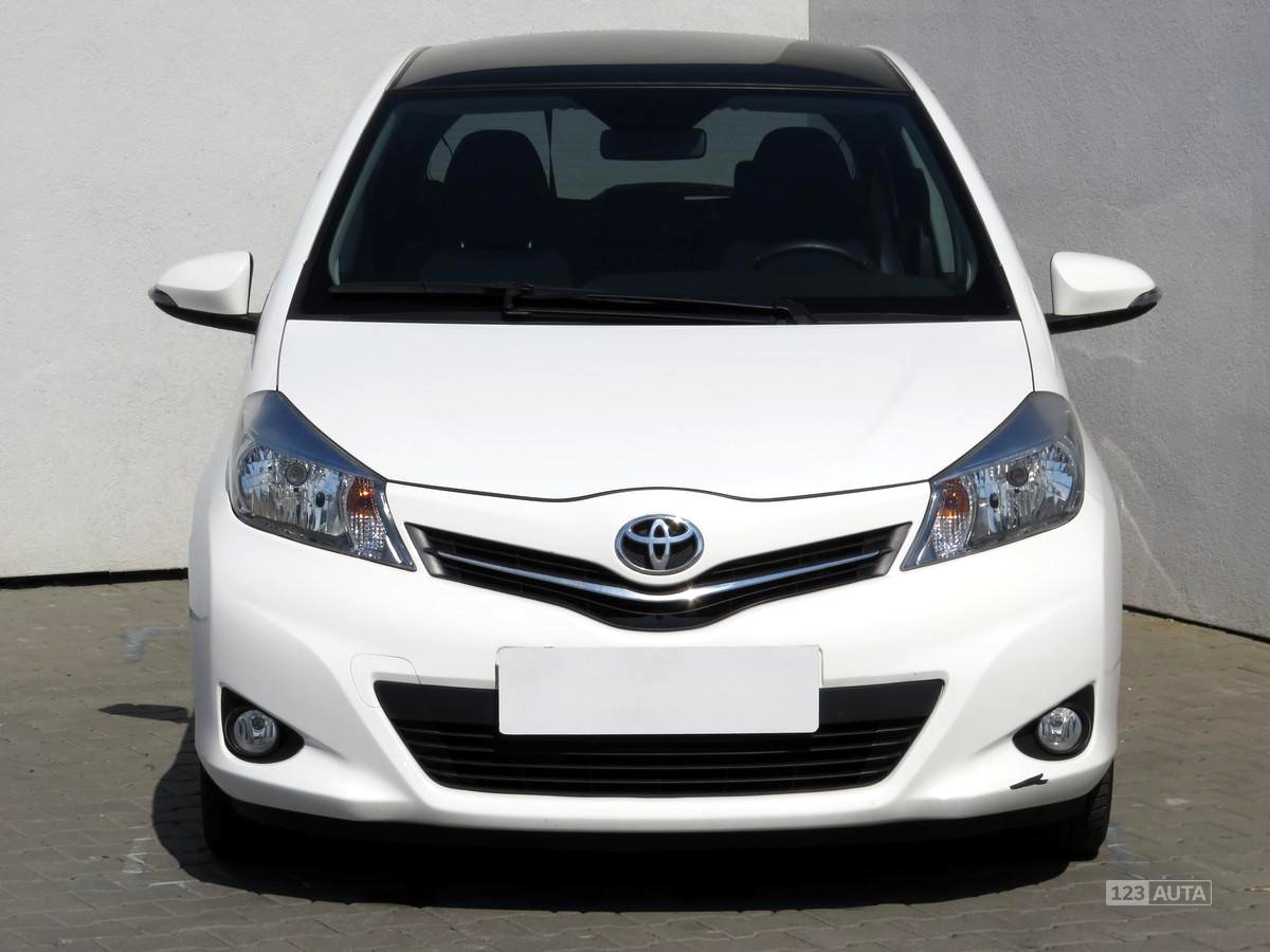 Toyota Yaris, 2012 - pohled č. 2