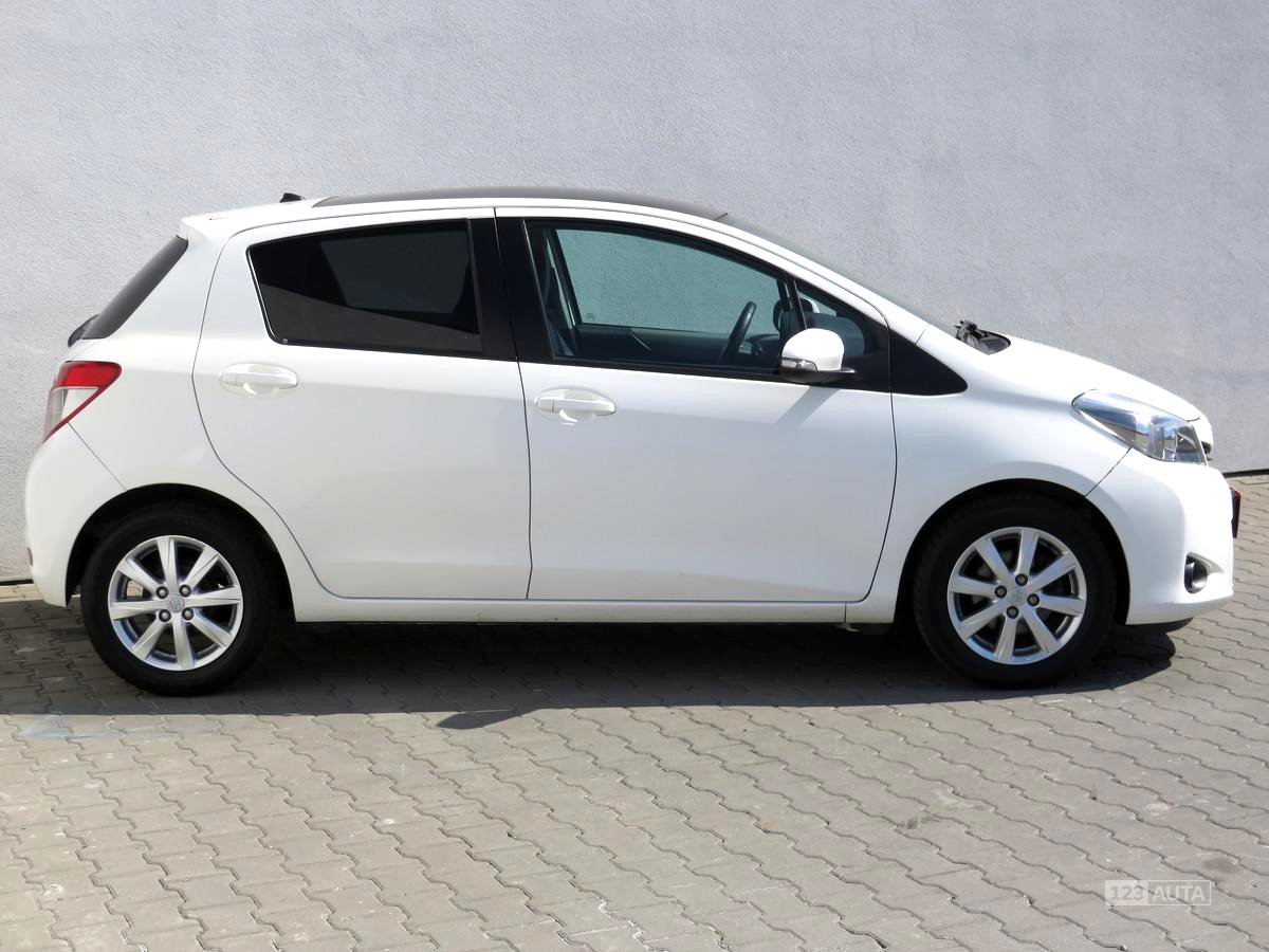 Toyota Yaris, 2012 - pohled č. 4
