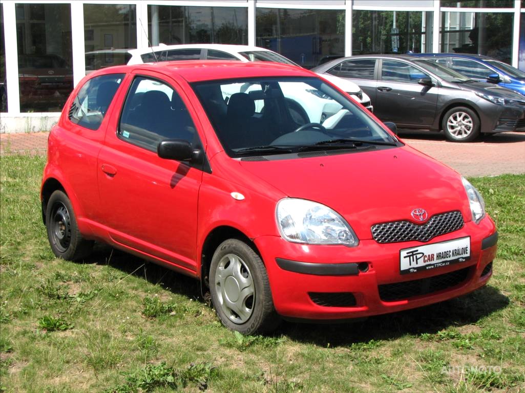 Toyota Yaris, 2004 - celkový pohled