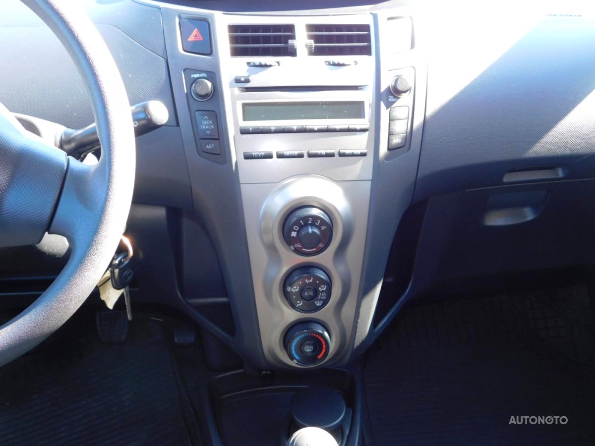 Toyota Yaris, 2010 - pohled č. 9