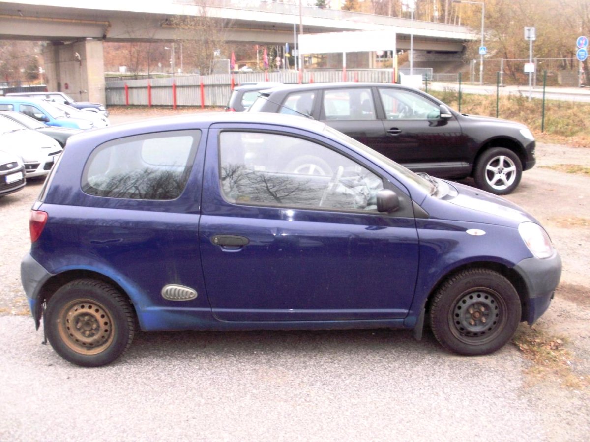 Toyota Yaris, 1999 - pohled č. 2
