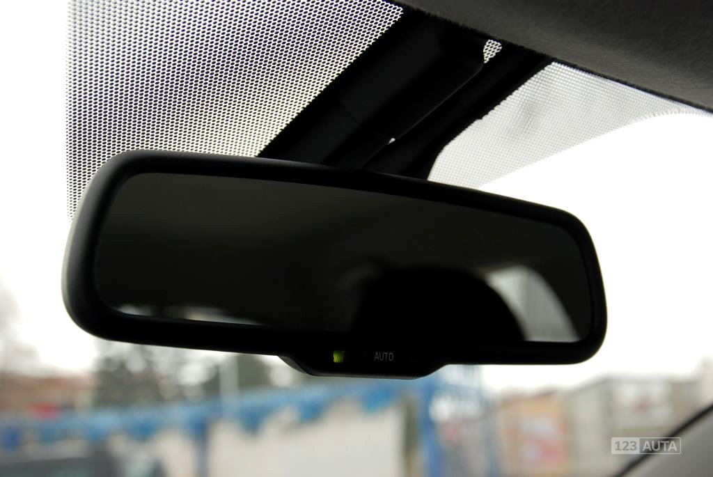 Toyota Yaris, 2013 - pohled č. 15