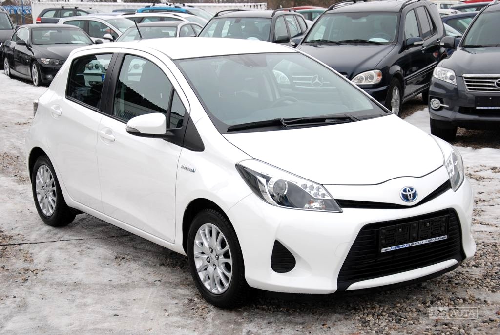 Toyota Yaris, 2013 - pohled č. 2