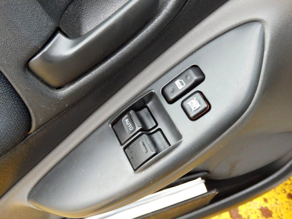 Toyota Yaris, 2003 - pohled č. 14