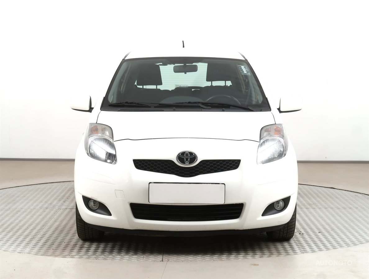 Toyota Yaris, 2011 - pohled č. 2