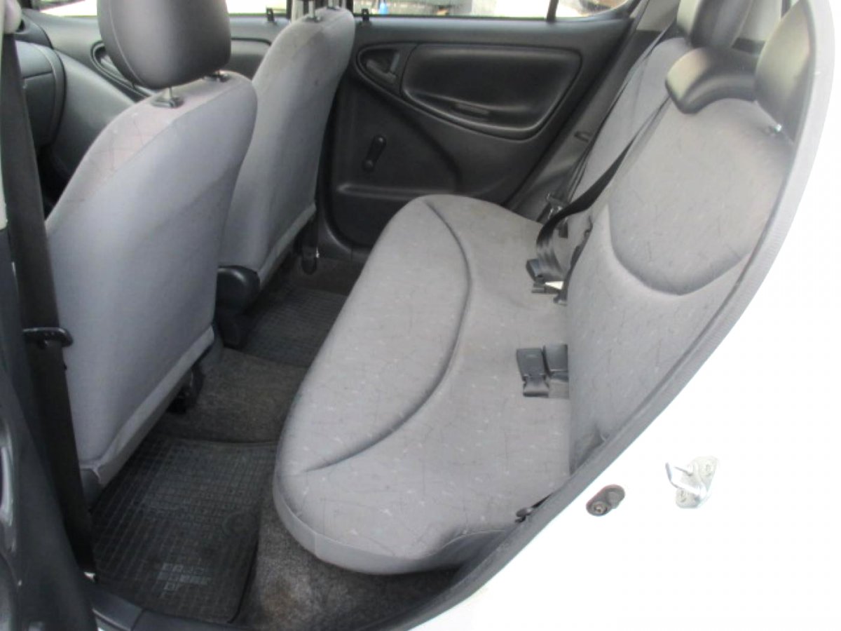 Toyota Yaris, 1999 - pohled č. 14