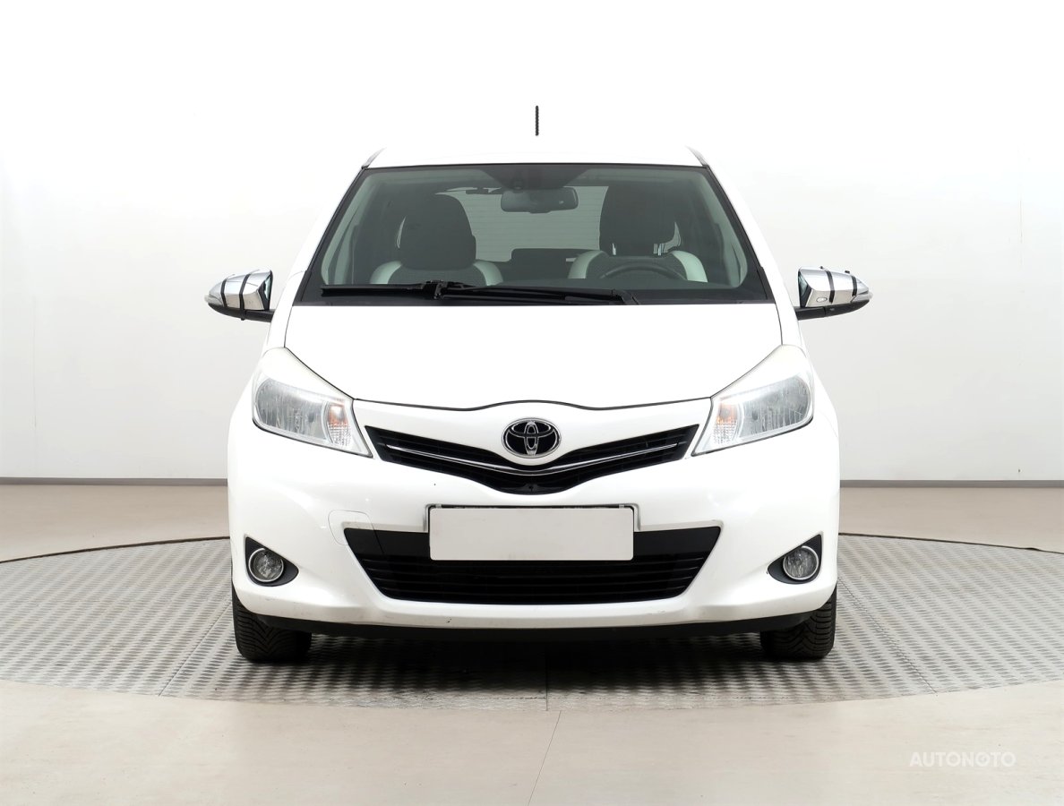 Toyota Yaris, 2013 - pohled č. 2