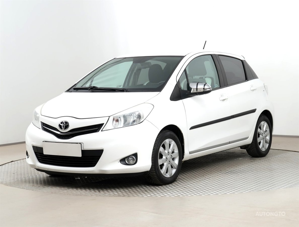 Toyota Yaris, 2013 - pohled č. 3