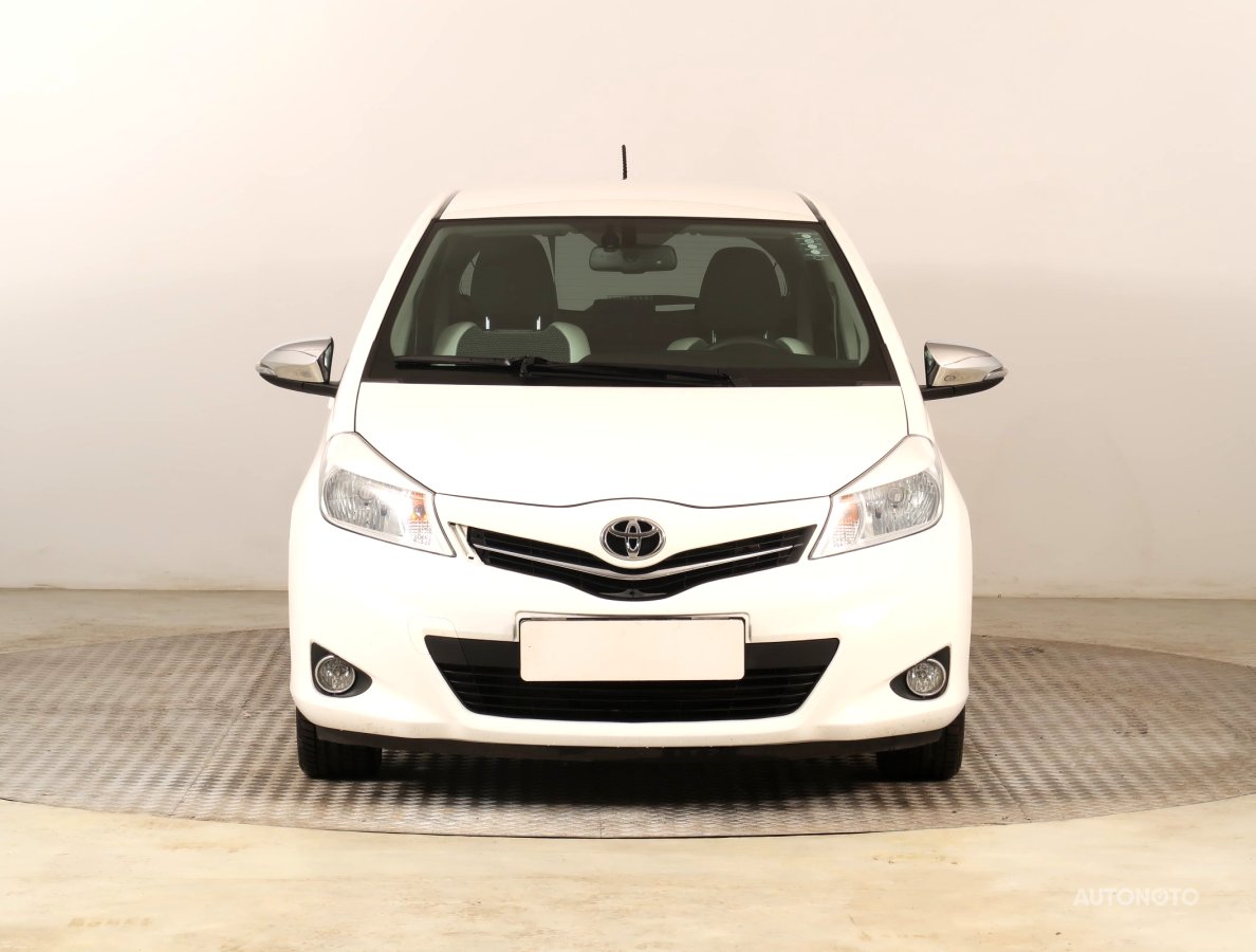 Toyota Yaris, 2013 - pohled č. 2