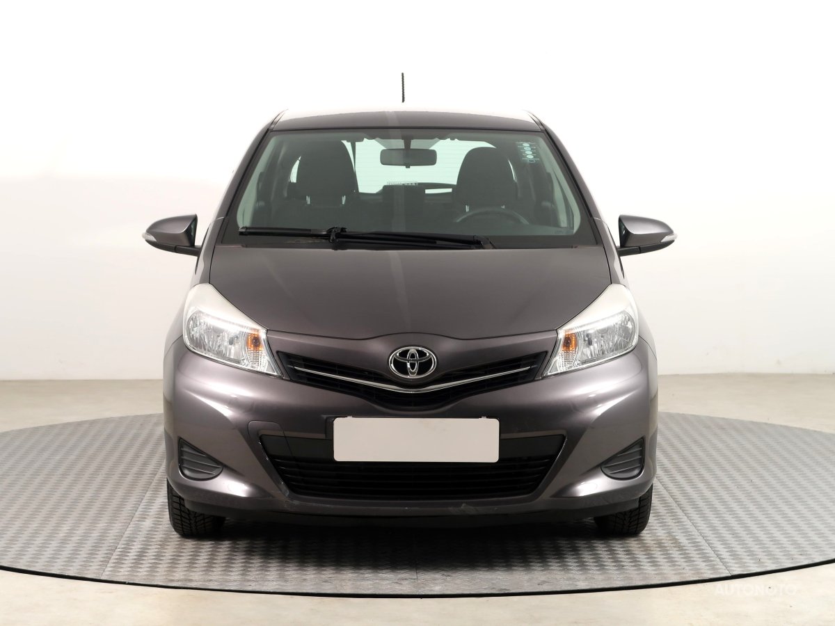 Toyota Yaris, 2013 - pohled č. 2