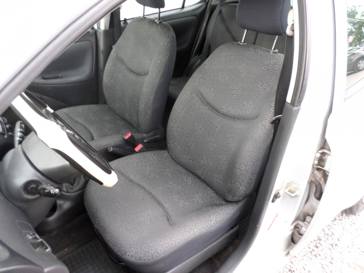 Toyota Yaris, 2004 - pohled č. 10