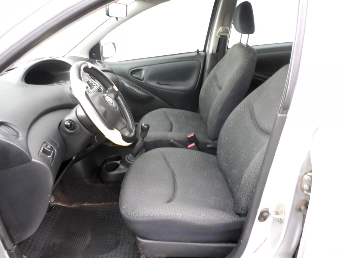 Toyota Yaris, 2004 - pohled č. 12