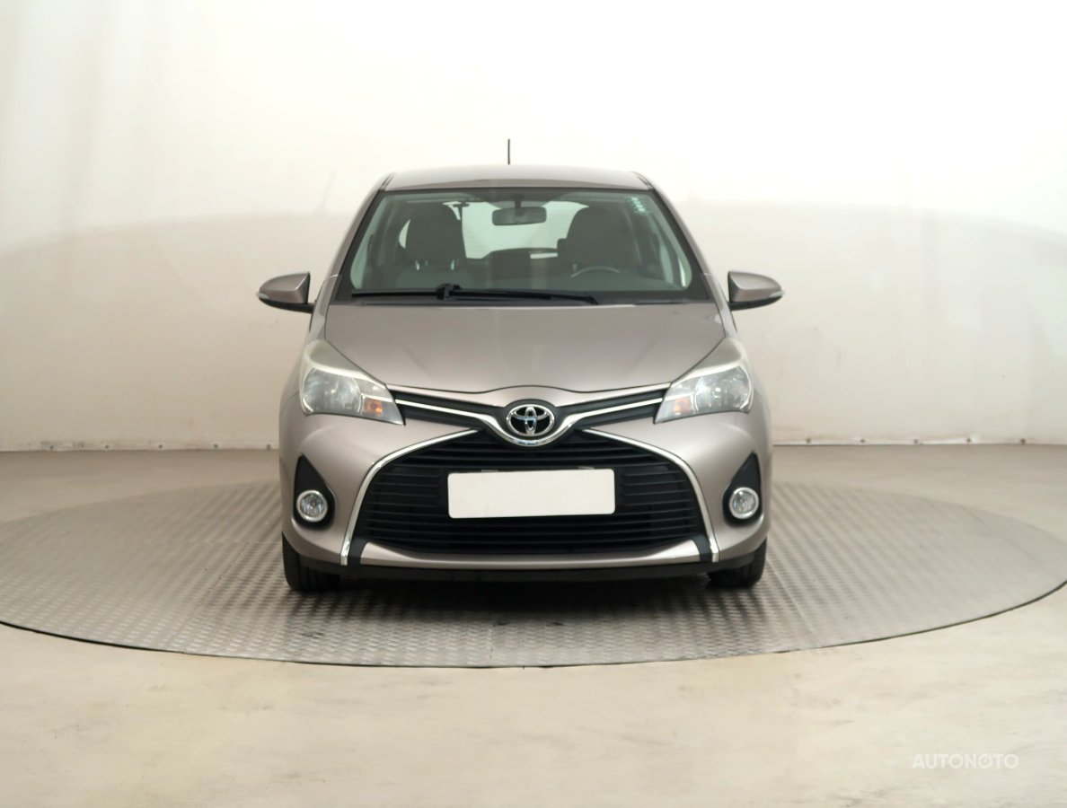 Toyota Yaris, 2015 - pohled č. 2