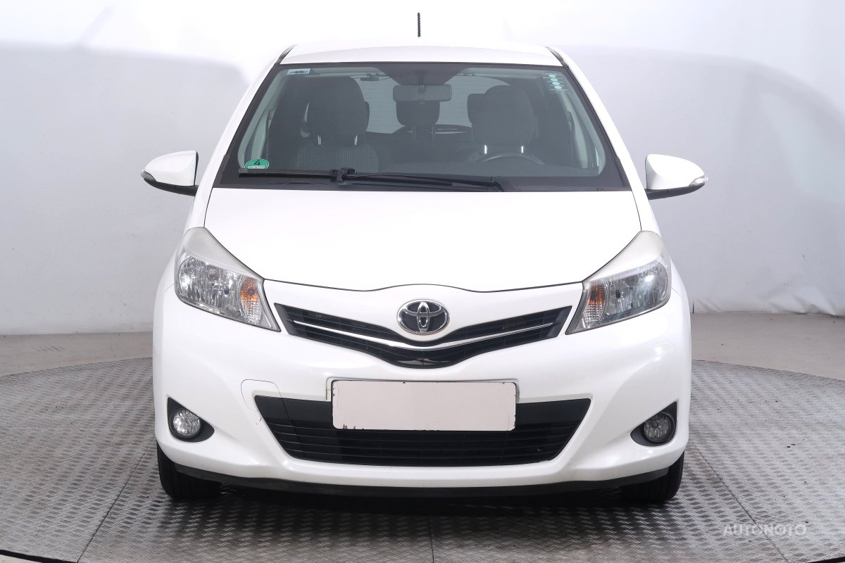 Toyota Yaris, 2013 - pohled č. 2