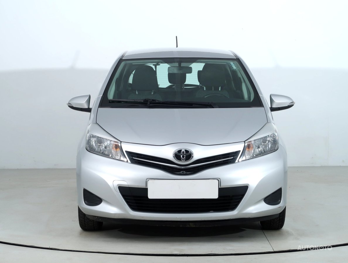 Toyota Yaris, 2013 - pohled č. 2