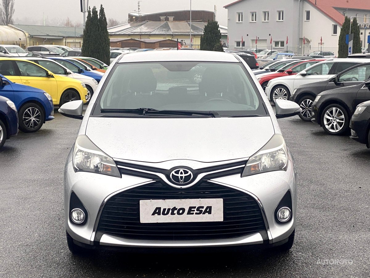 Toyota Yaris, 2015 - pohled č. 2
