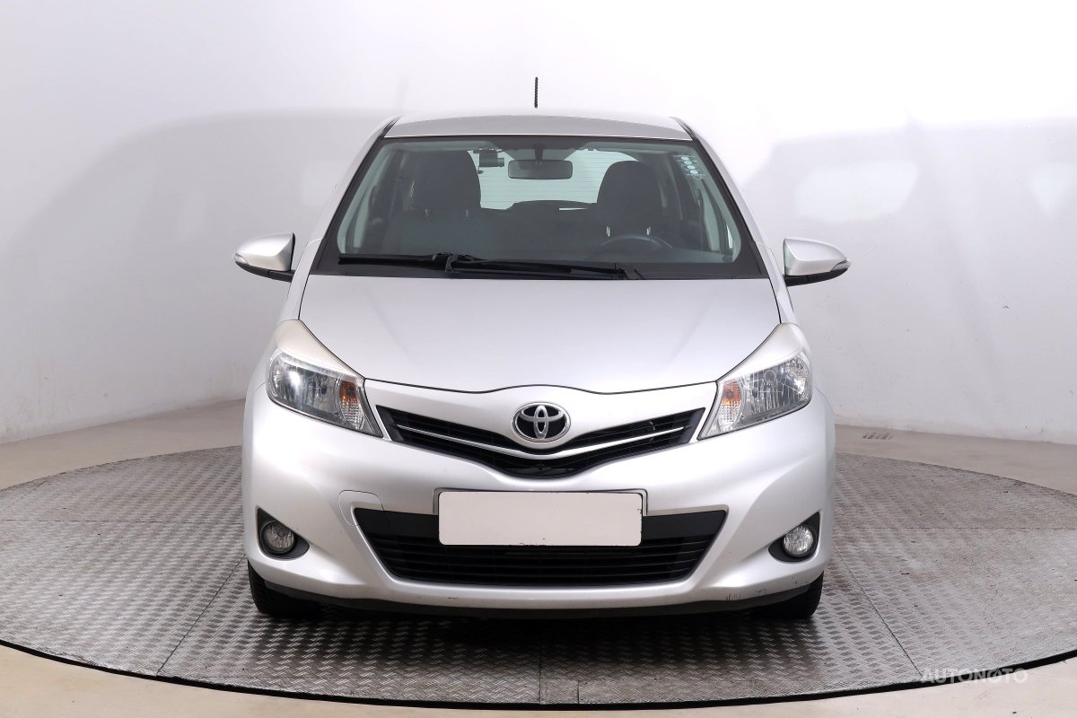 Toyota Yaris, 2013 - pohled č. 2