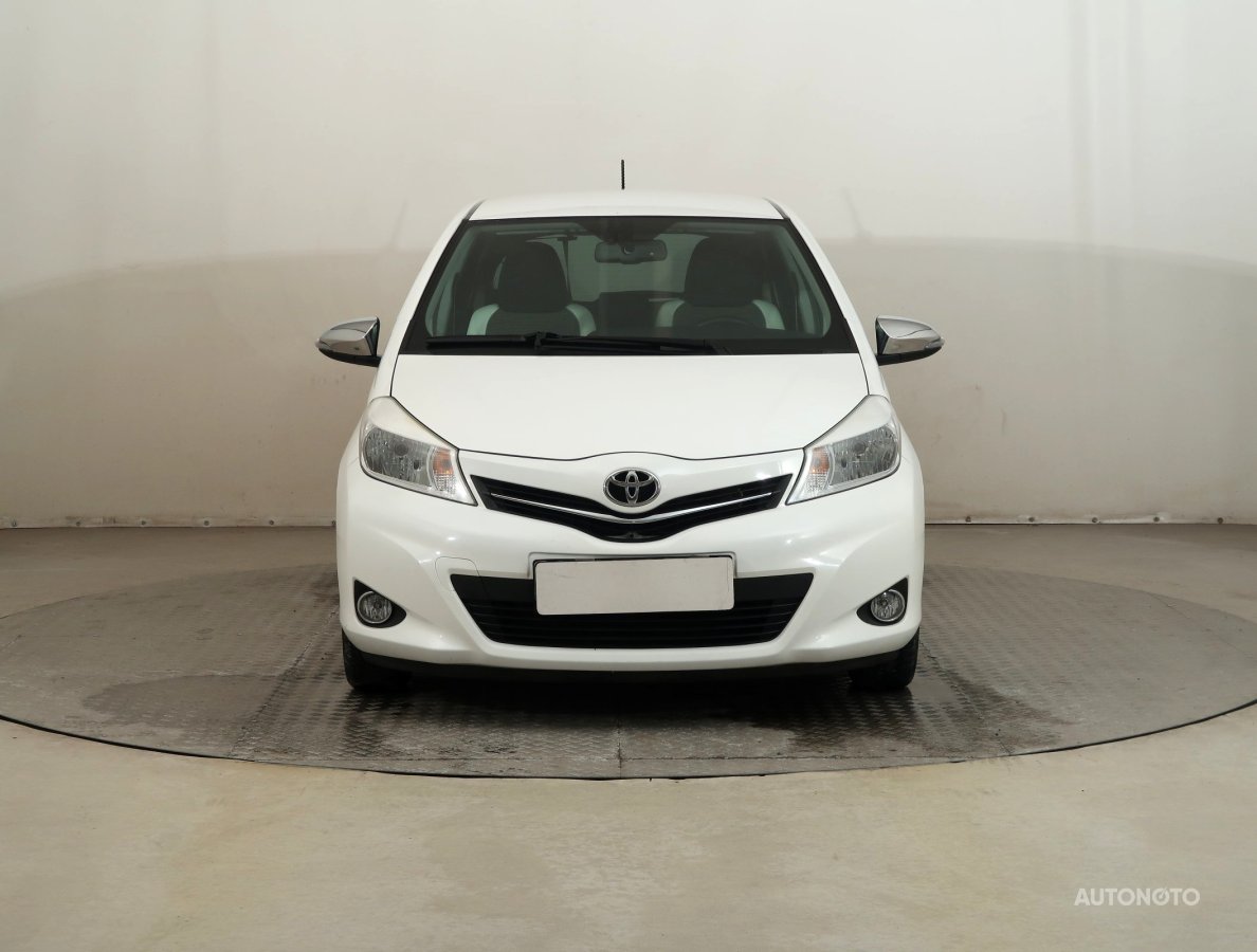 Toyota Yaris, 2013 - pohled č. 2
