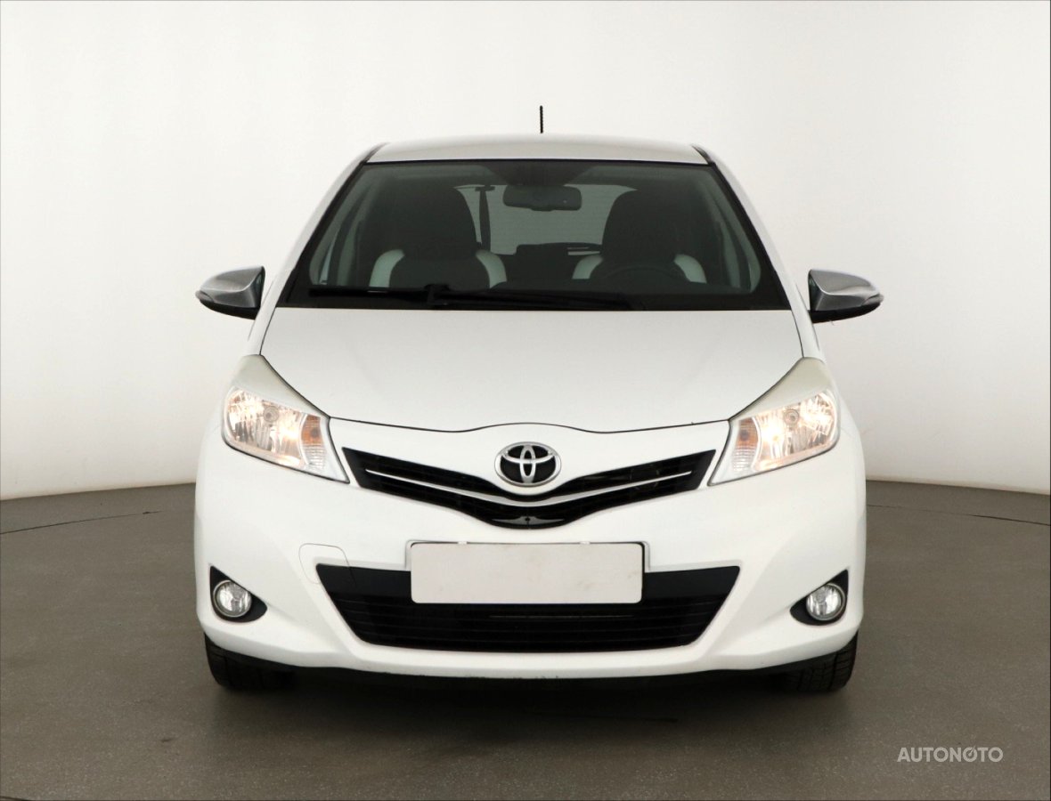 Toyota Yaris, 2013 - pohled č. 2