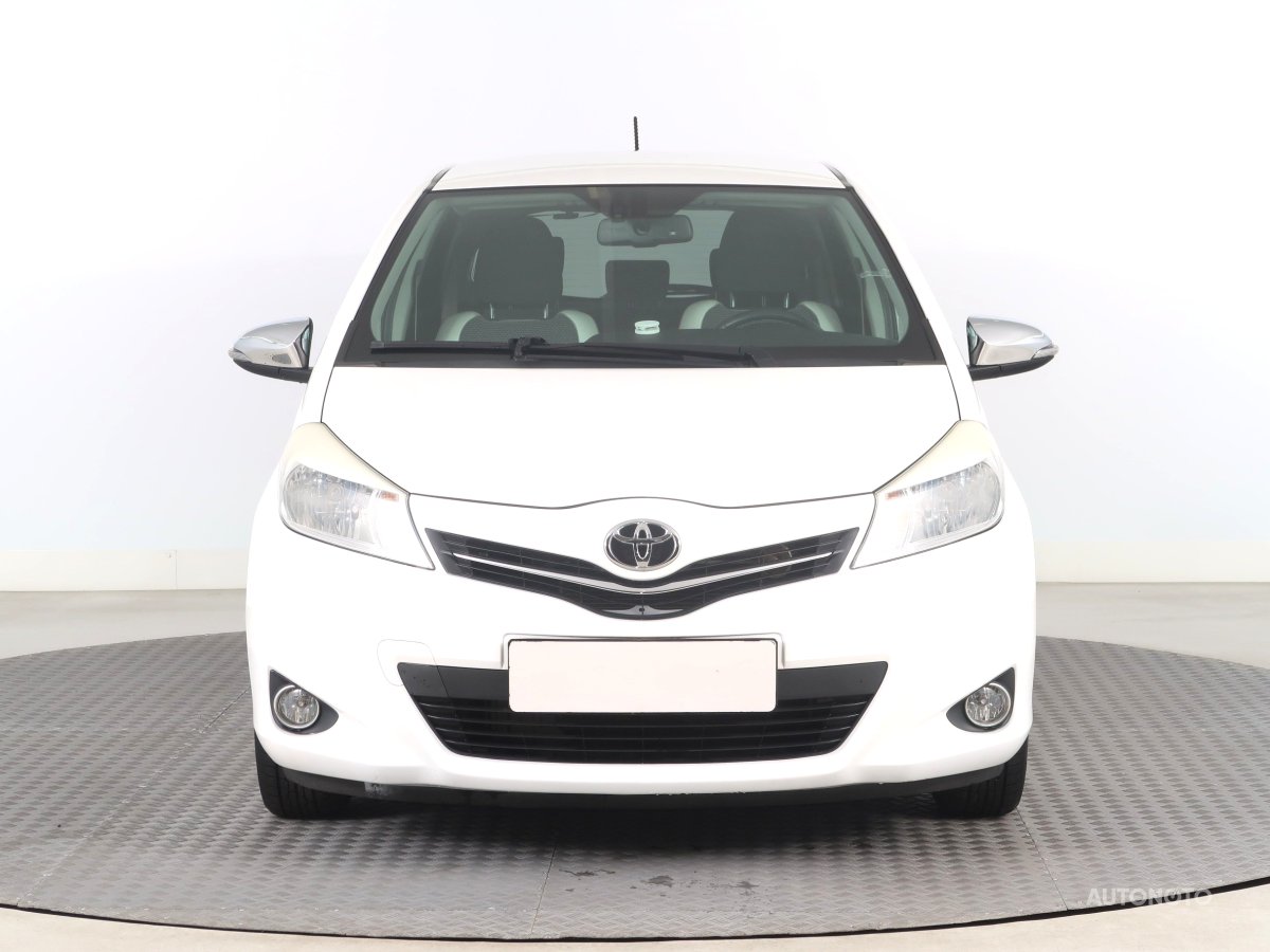 Toyota Yaris, 2013 - pohled č. 2