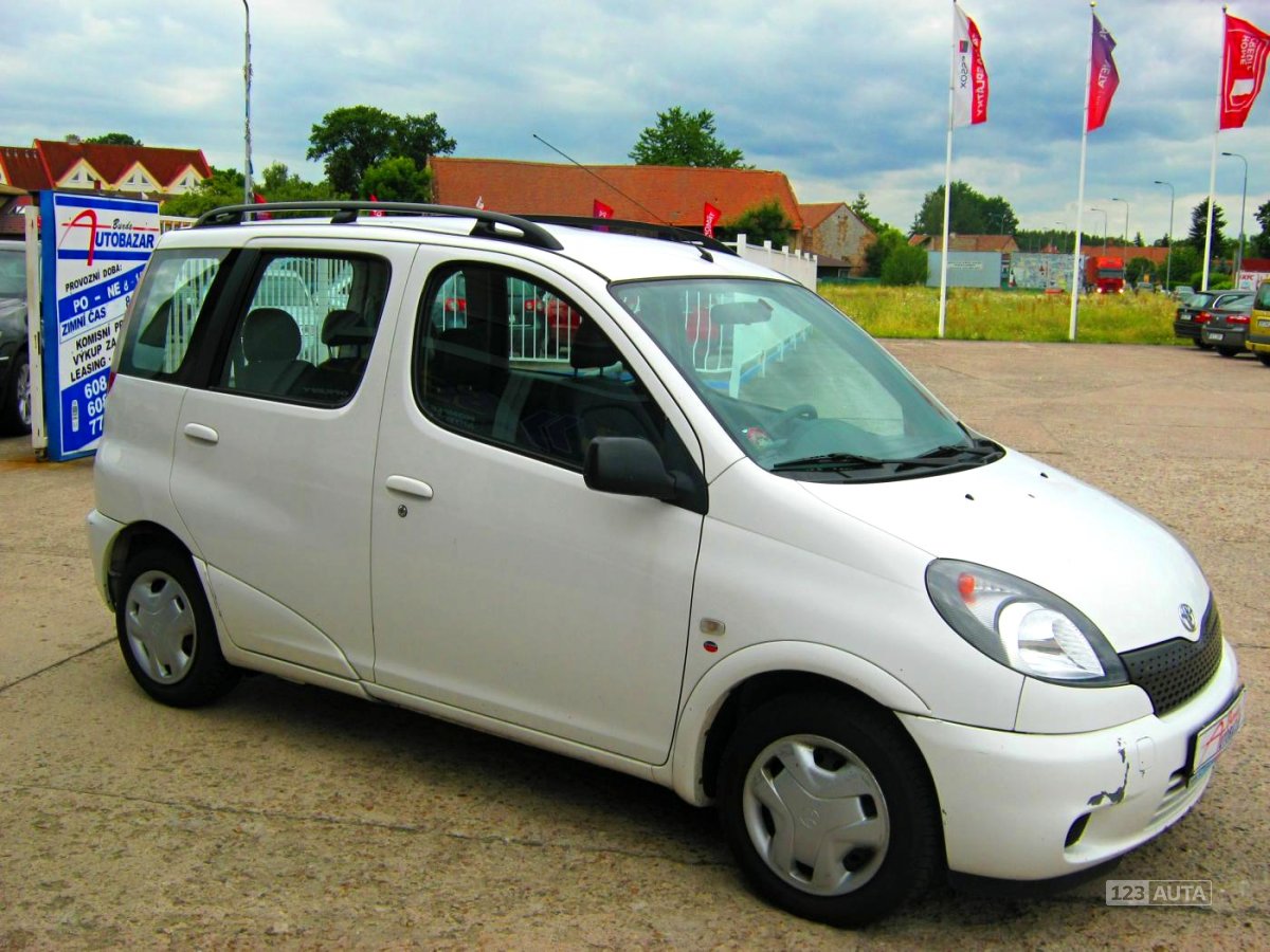 Toyota Yaris, 2000 - celkový pohled