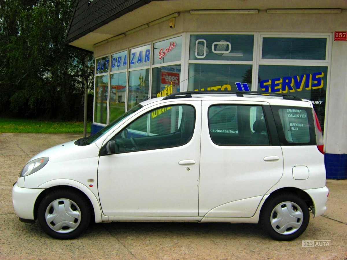 Toyota Yaris, 2000 - pohled č. 5