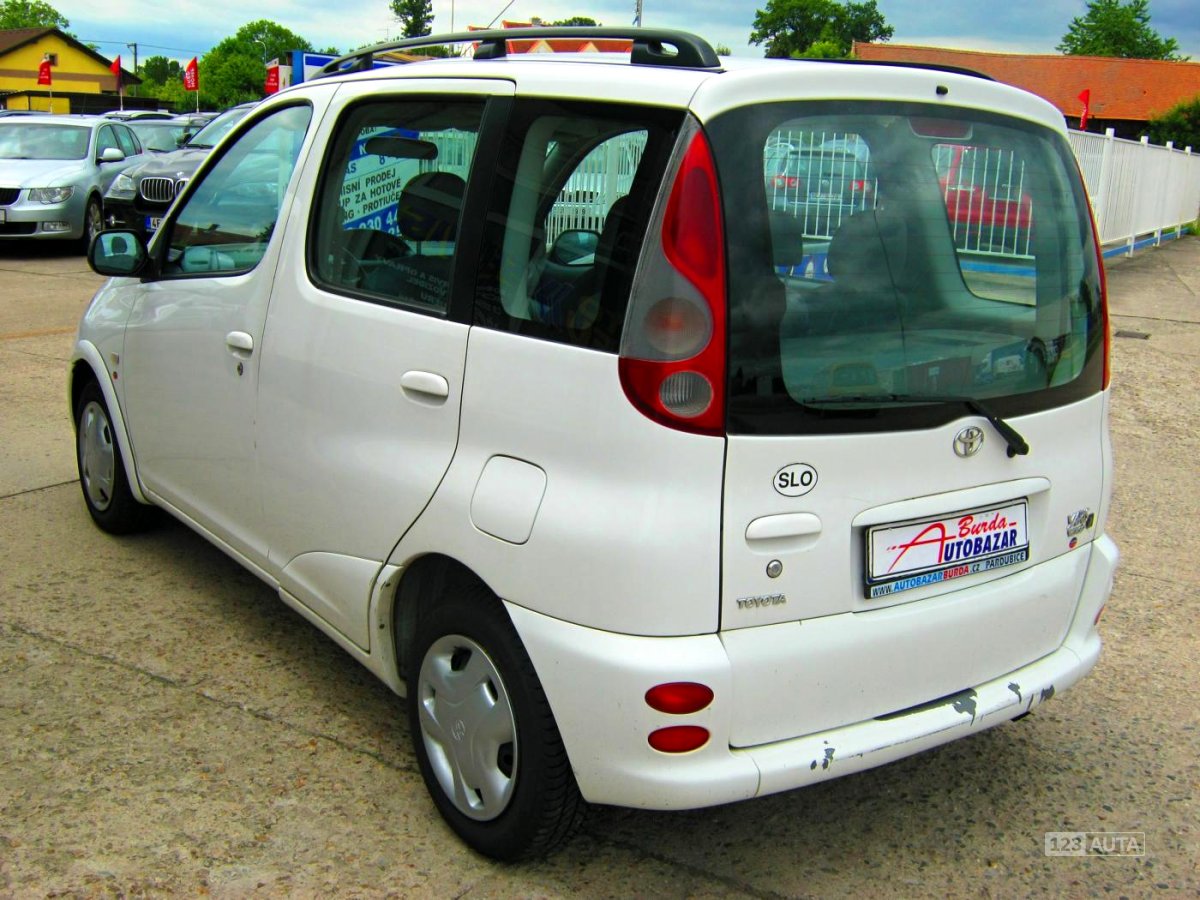 Toyota Yaris, 2000 - pohled č. 7