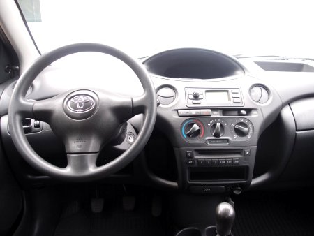 Toyota Yaris, 2004 - pohled č. 13