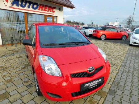 Toyota Yaris, 2009 - pohled č. 2