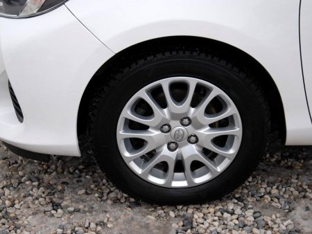 Toyota Yaris, 2013 - pohled č. 10