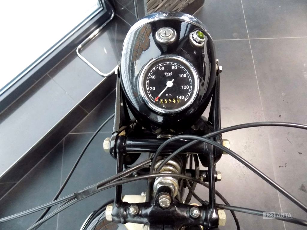 Triumph 350 Werke, 1938 - pohled č. 6