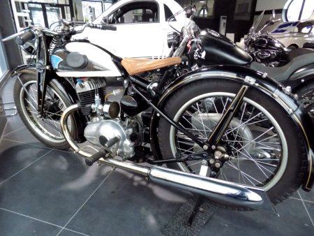Triumph 350 Werke, 1938 - pohled č. 3