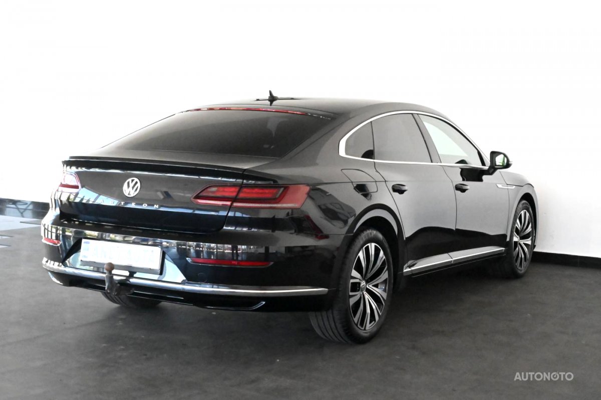 Volkswagen Arteon, 2018 - pohled č. 3