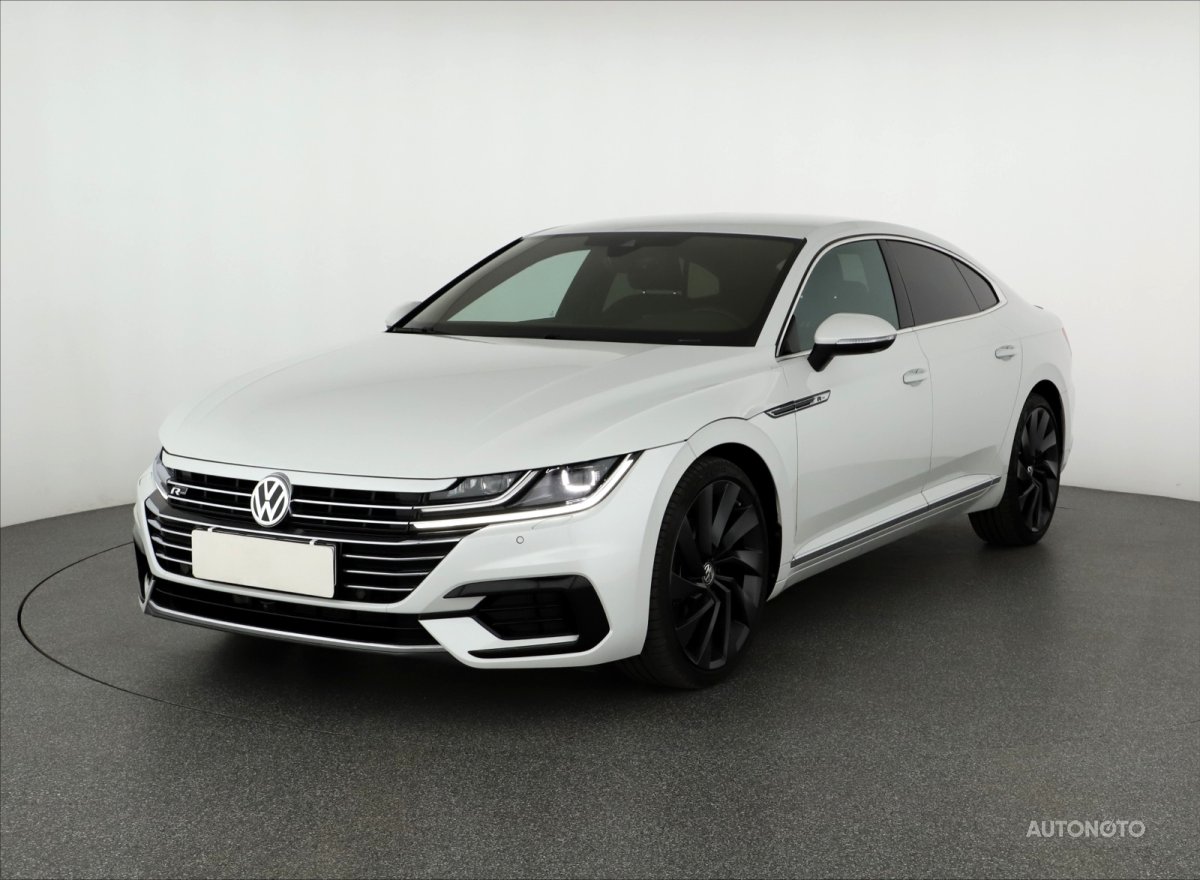 Volkswagen Arteon, 2019 - pohled č. 3