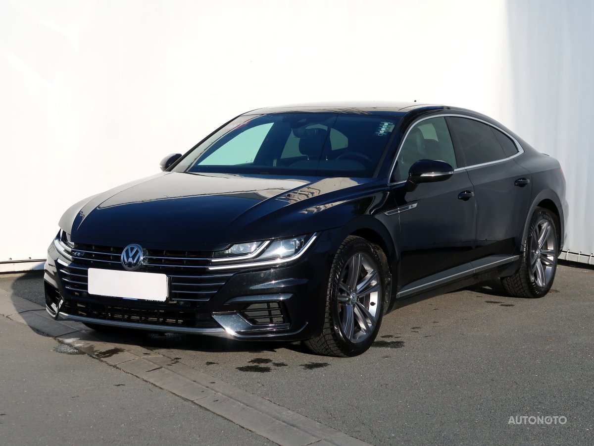 Volkswagen Arteon, 2018 - pohled č. 3