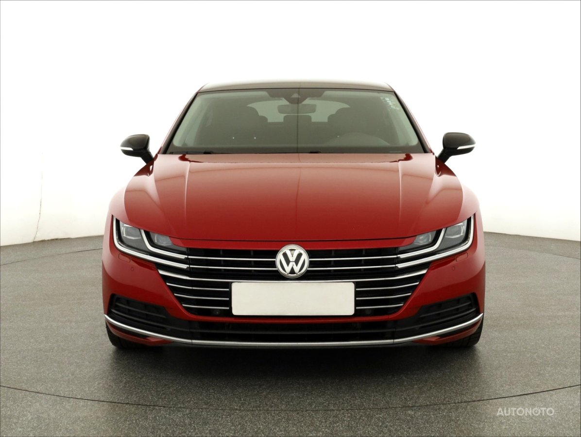Volkswagen Arteon, 2017 - pohled č. 2