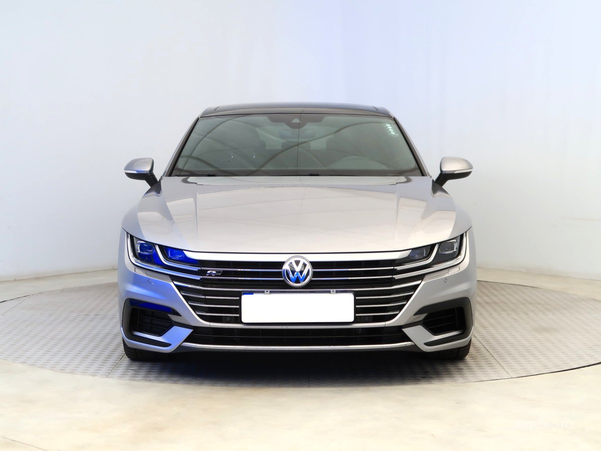 Volkswagen Arteon, 2018 - pohled č. 2