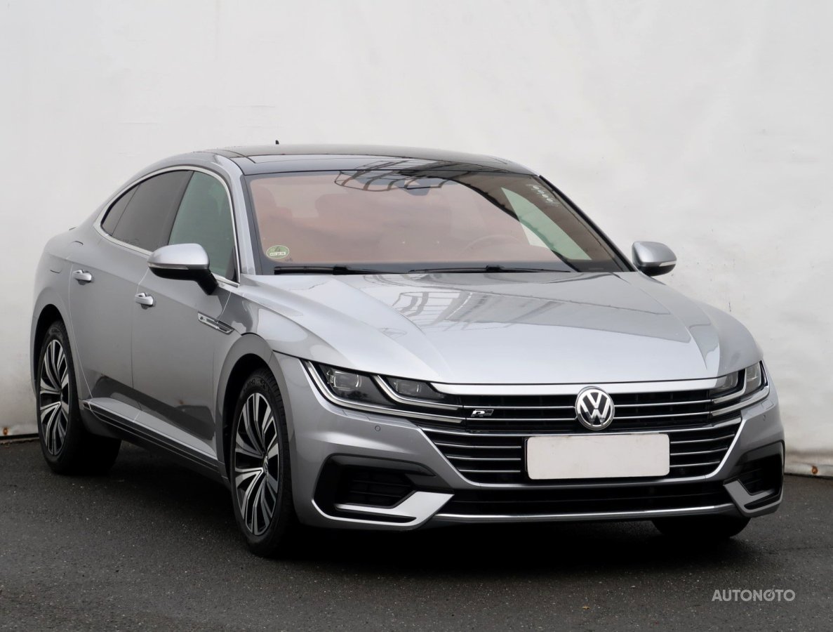 Volkswagen Arteon, 2018 - celkový pohled