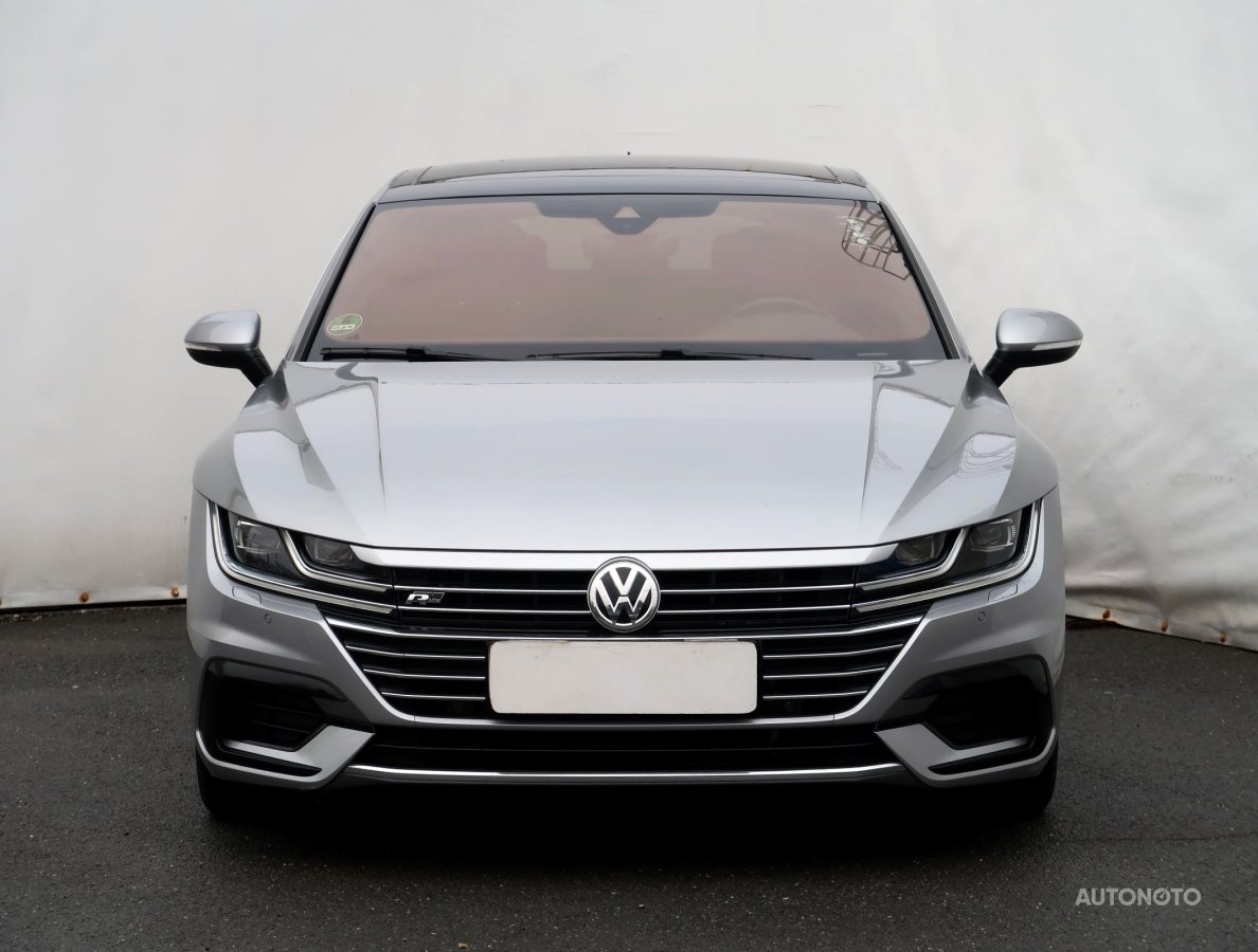 Volkswagen Arteon, 2018 - pohled č. 2
