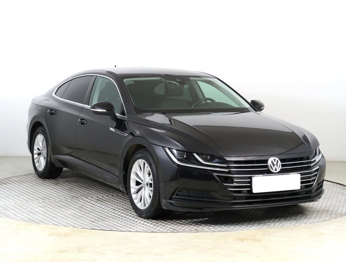 Volkswagen Arteon, 2019 - celkový pohled