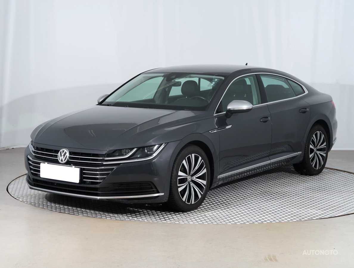 Volkswagen Arteon, 2018 - pohled č. 3