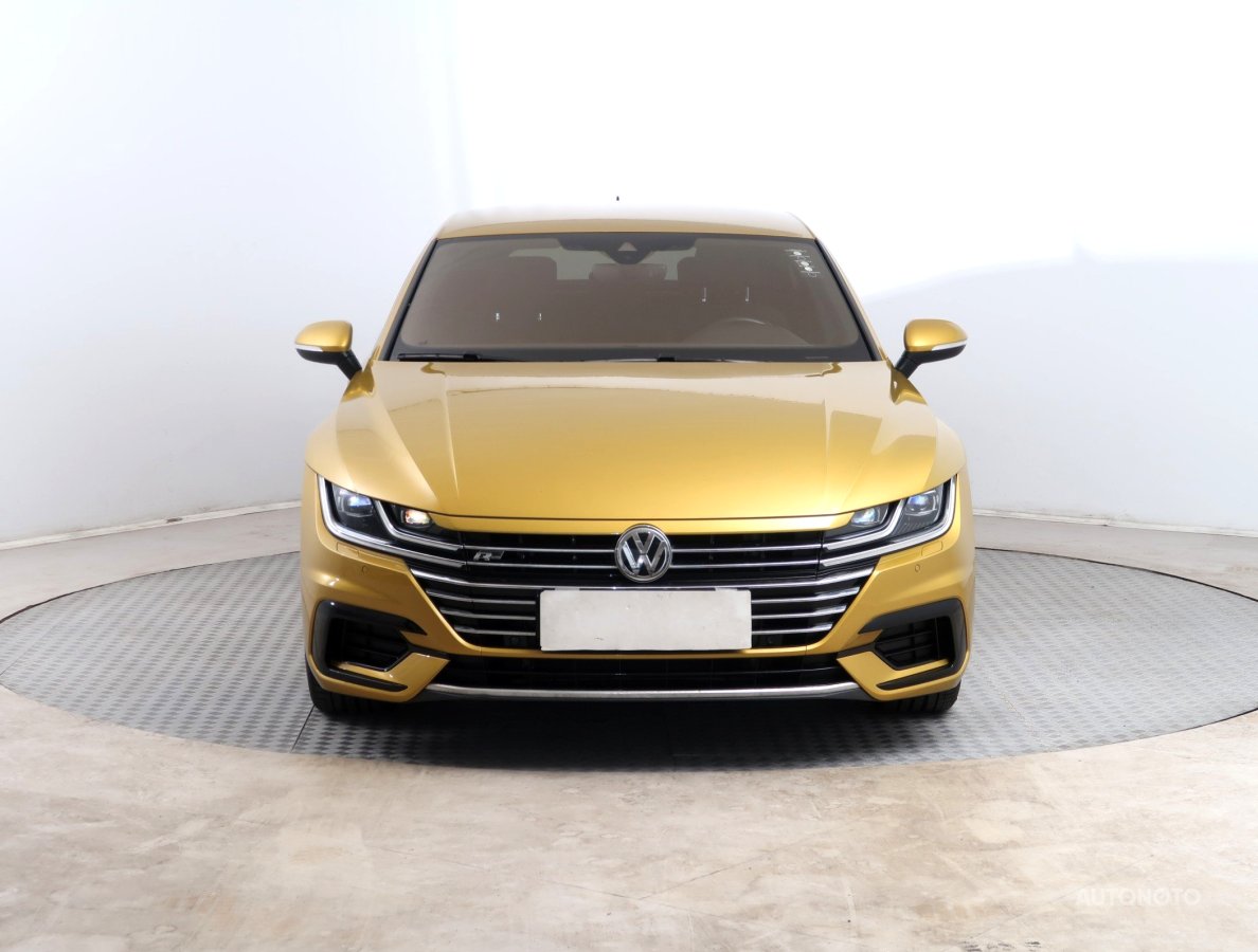 Volkswagen Arteon, 2018 - pohled č. 2