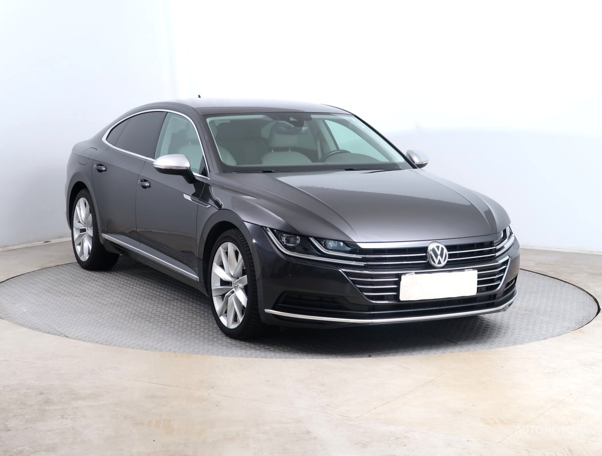 Volkswagen Arteon, 2018 - celkový pohled